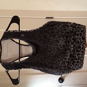 Max Studio Women's Lropard print sports bra xl